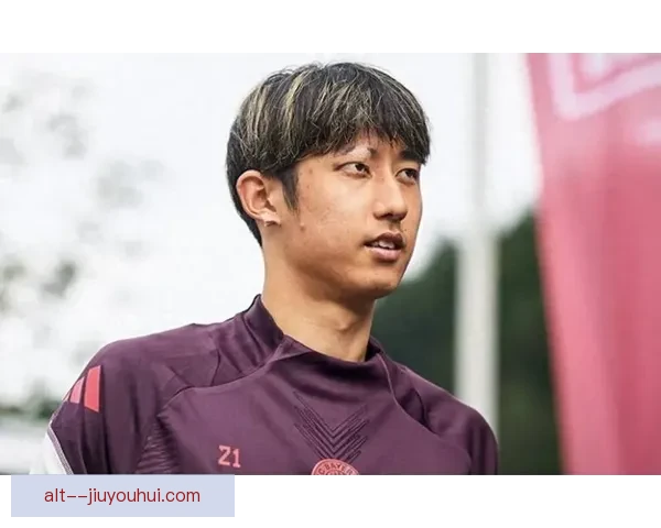 伊藤洋辉拜仁季前赛重伤或改变后防布局新赛季德甲争冠前景生变